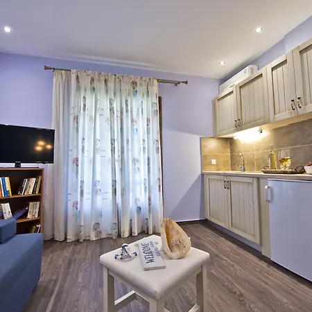 Flamingo Pelion מלון דירות 3*